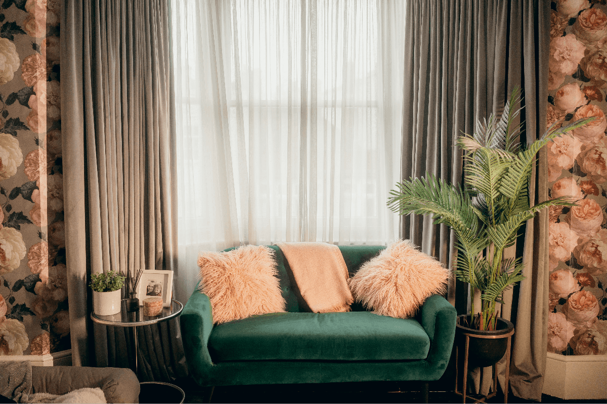 Sew Chic Interiors | Made to Measure Luxury Caurtains | www.ssewchicinteriors.co.uk