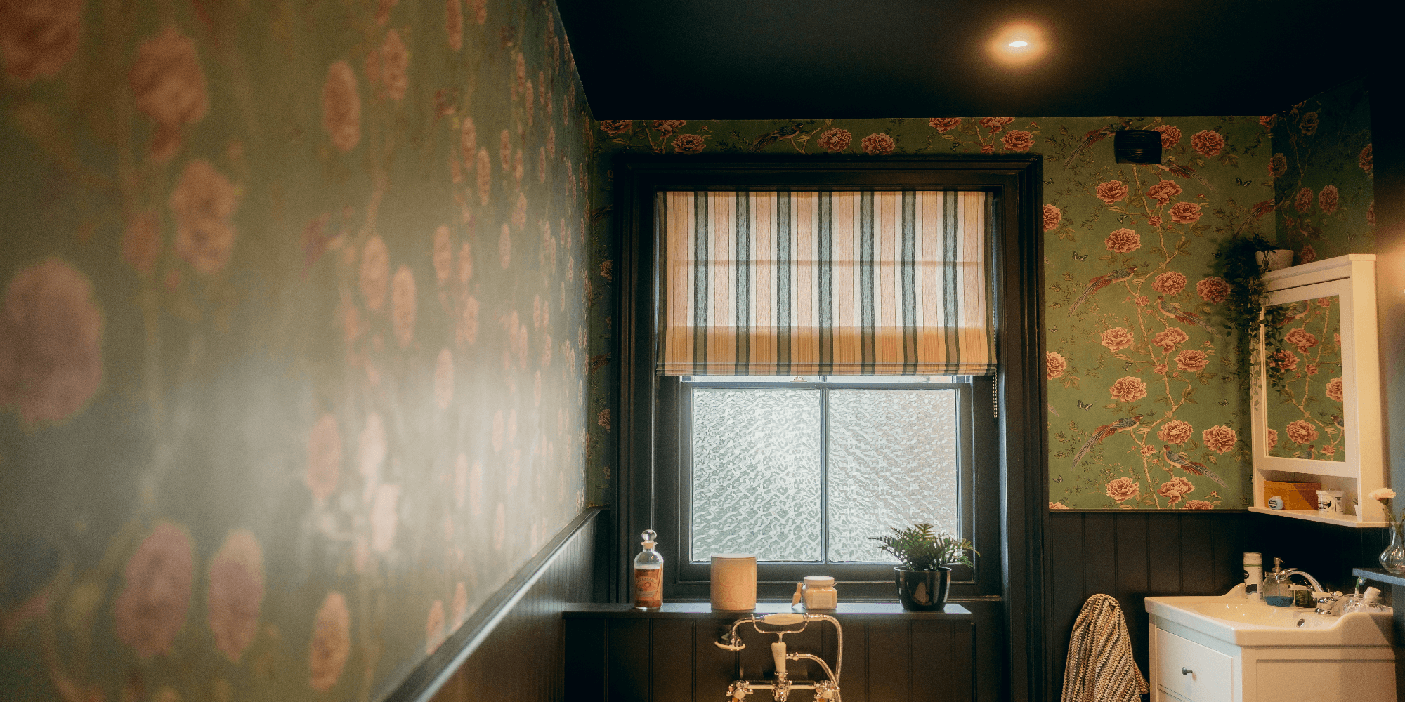 Sew Chic Interiors | Hand Made Bespoke Roman Blinds | www.sewchicinteriors.co.uk